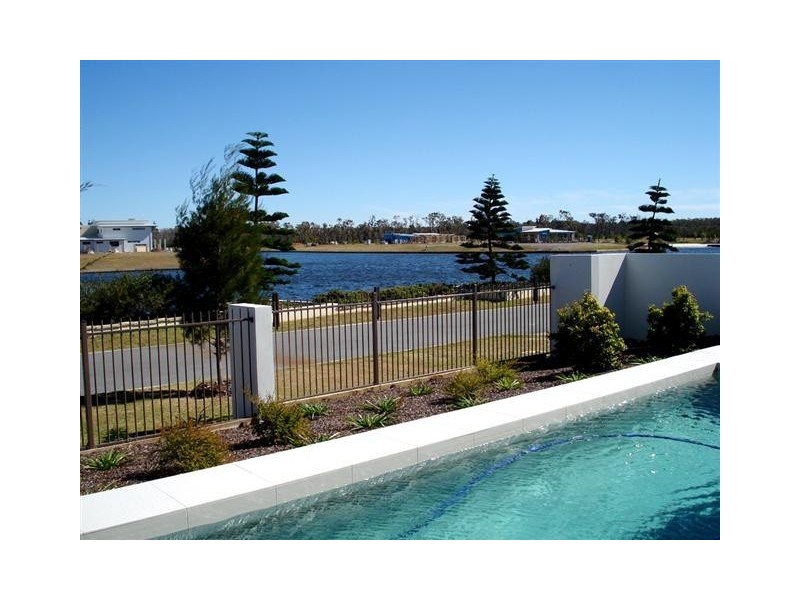 38 Bellanboe Circuit, Pelican Waters QLD 4551
