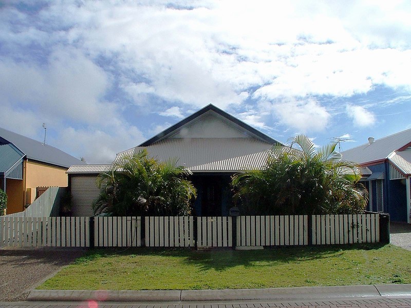 15 Bracken Place, Currimundi QLD 4551