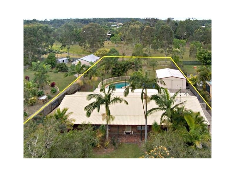 17 Flamingo St, Caloundra QLD 4551
