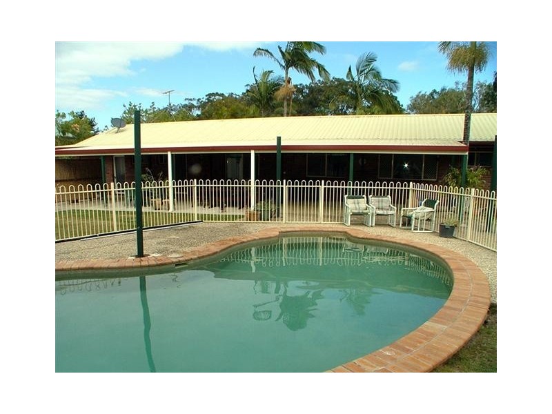 17 Flamingo St, Caloundra QLD 4551