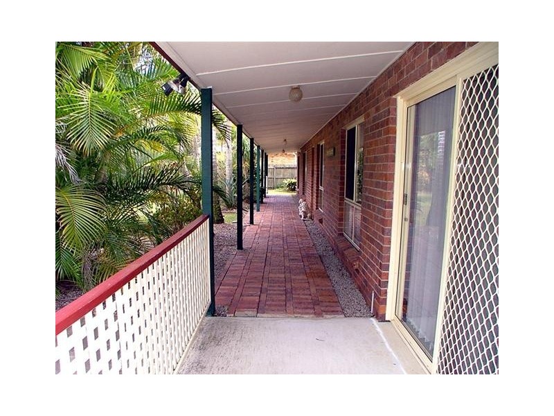 17 Flamingo St, Caloundra QLD 4551