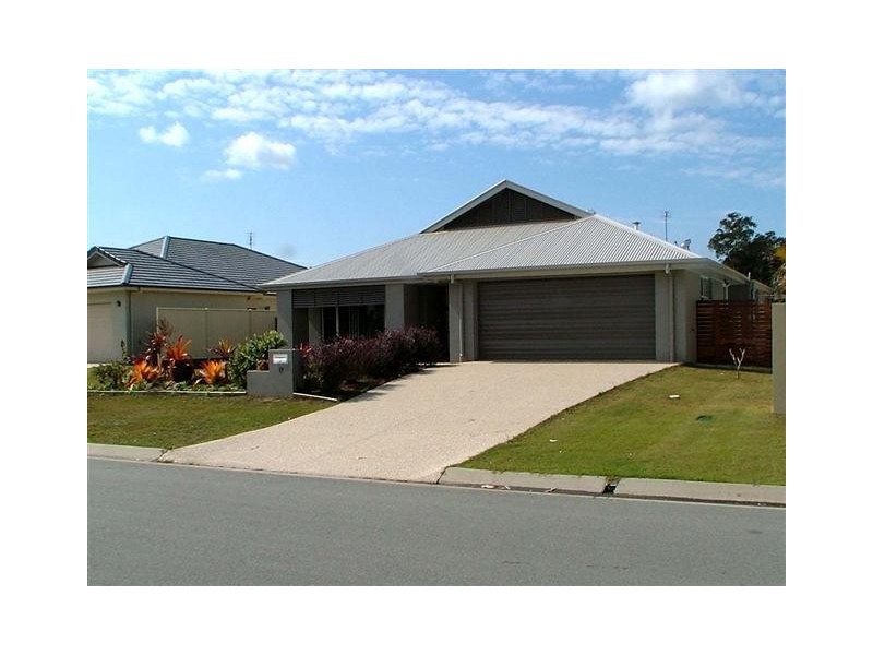 17 Sovereign Circuit, Pelican Waters QLD 4551