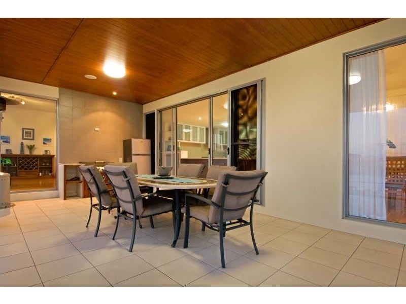 21 Bellanboe Circuit, Pelican Waters QLD 4551