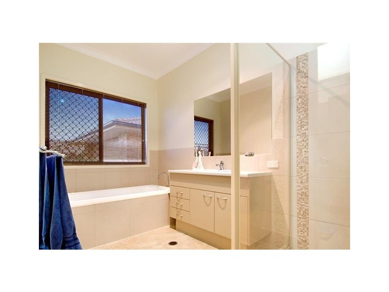 13 Koopa Place, Pelican Waters QLD 4551