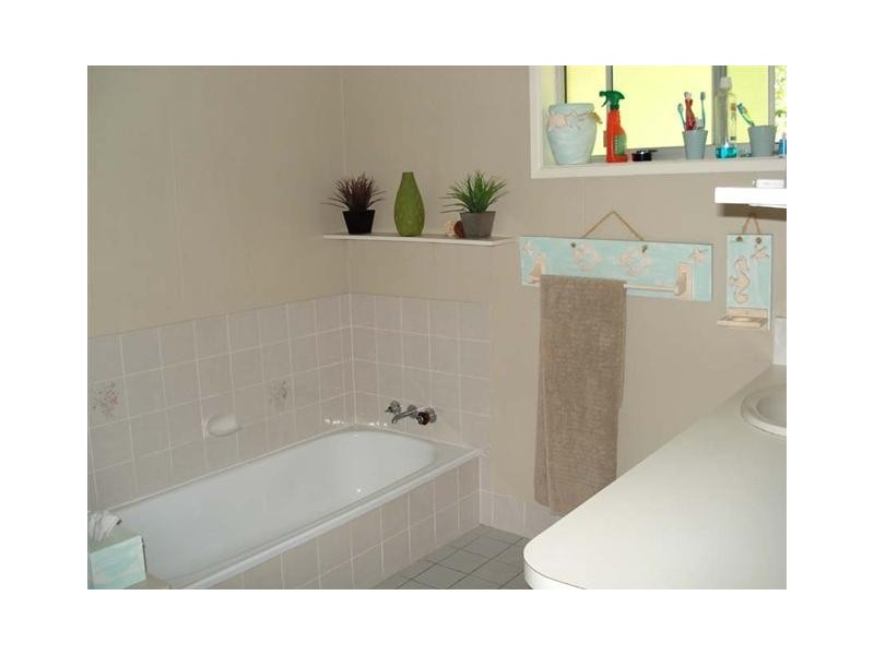 7 Theodore Court, Moffat Beach QLD 4551