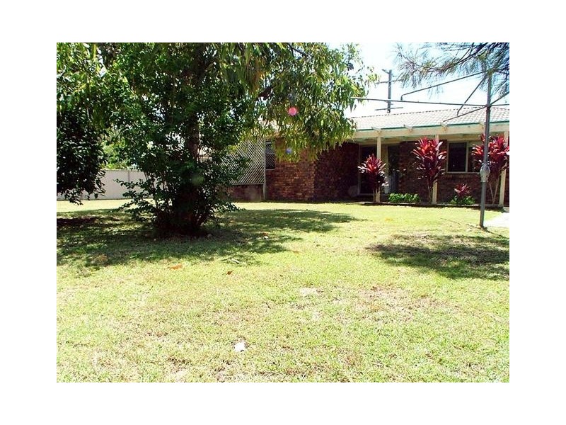 24 Naroon Cr, Wurtulla QLD 4575