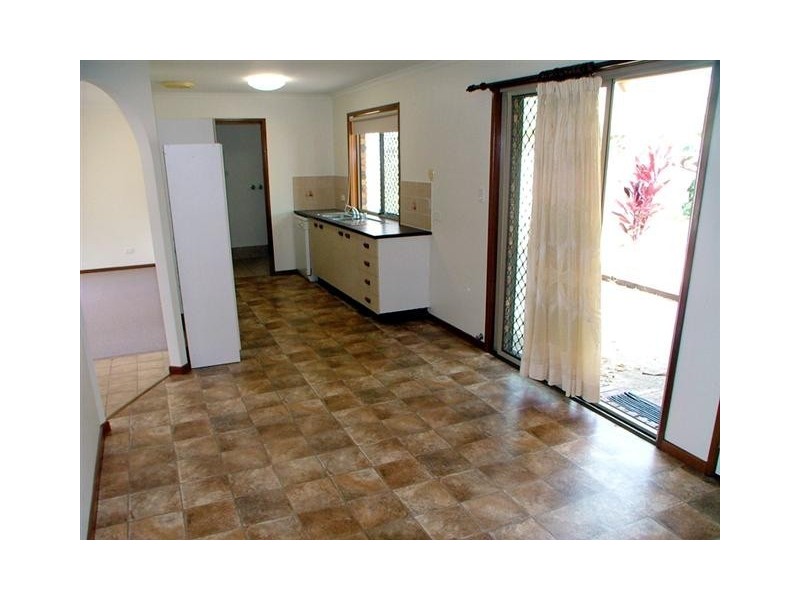 24 Naroon Cr, Wurtulla QLD 4575