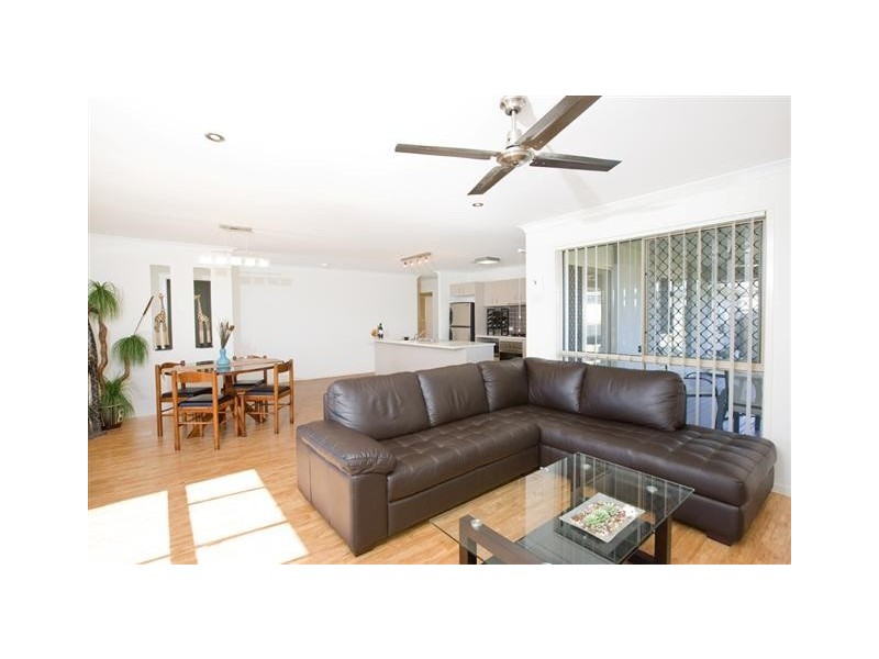 11 Usher Blvd, Beerwah QLD 4519