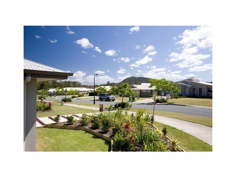 11 Usher Blvd, Beerwah QLD 4519