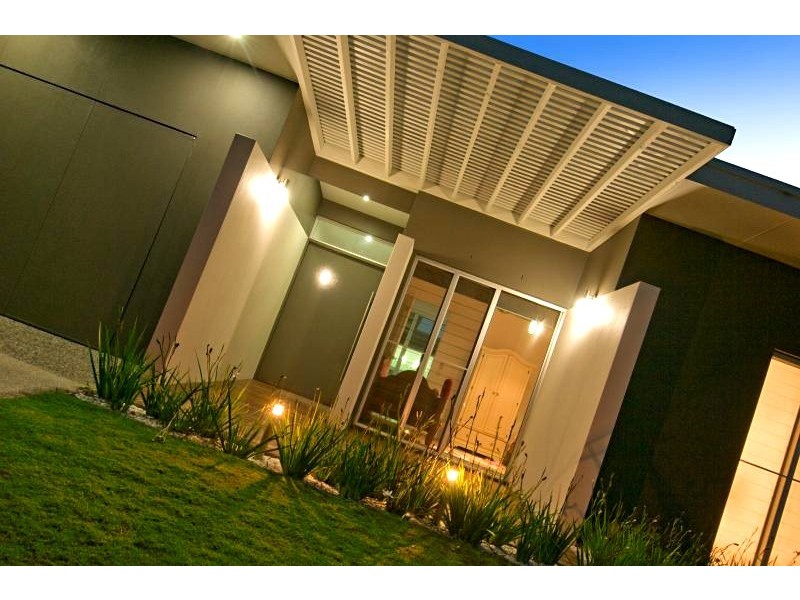 37 Westholme Cct, Pelican Waters QLD 4551