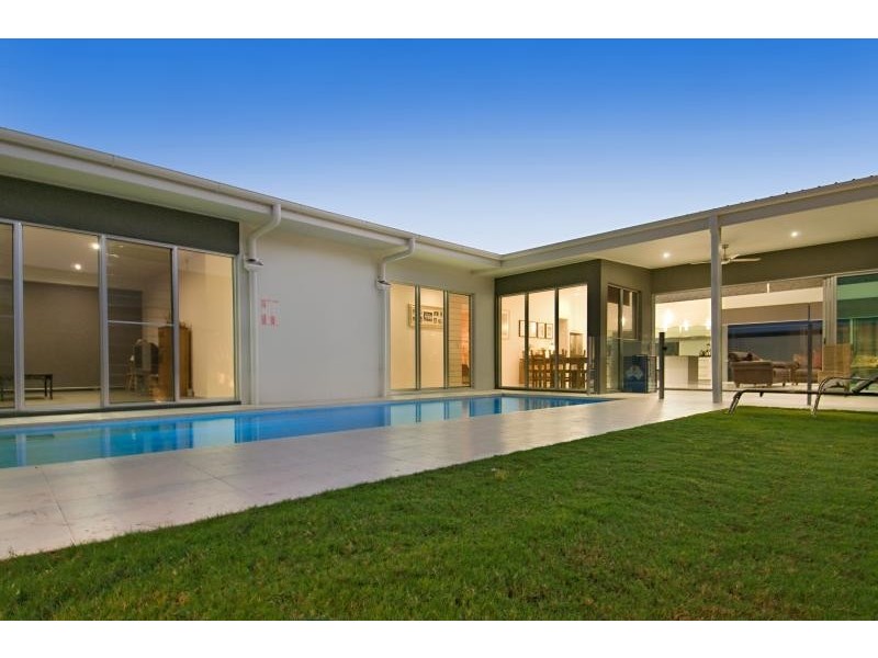 37 Westholme Cct, Pelican Waters QLD 4551