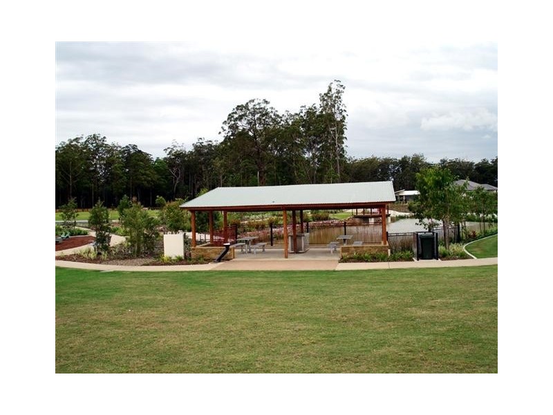 4 Woodgrove Boulevard, Beerwah QLD 4519