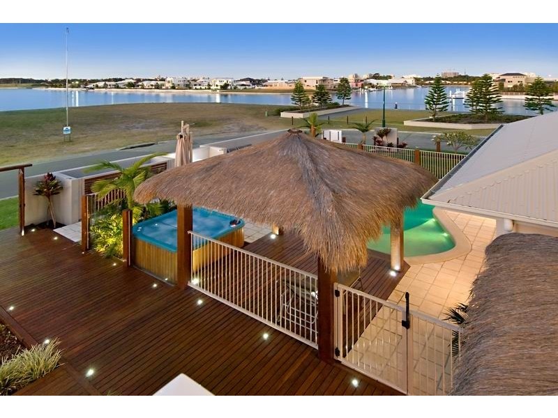 16 Artunga Place, Pelican Waters QLD 4551