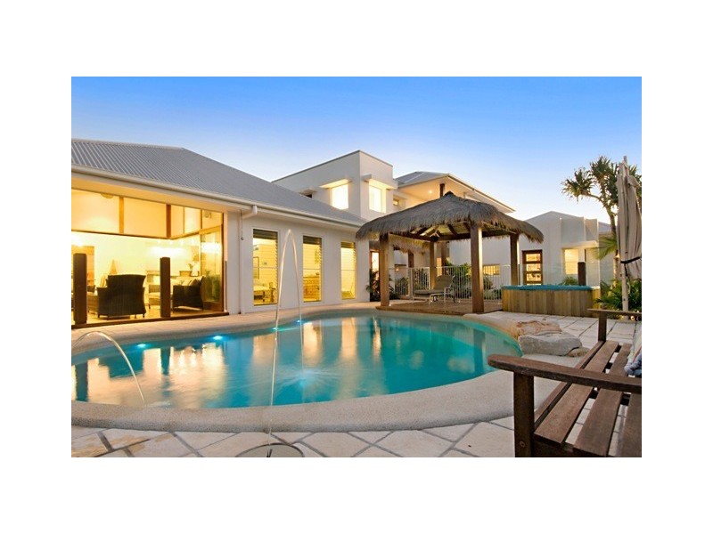 16 Artunga Place, Pelican Waters QLD 4551