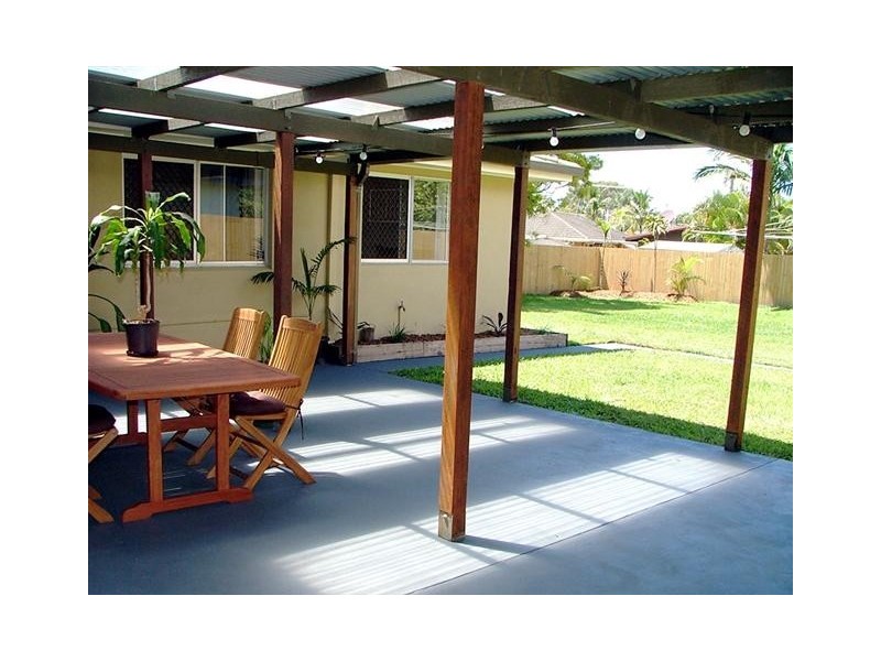 10 Kumala St, Battery Hill QLD 4551