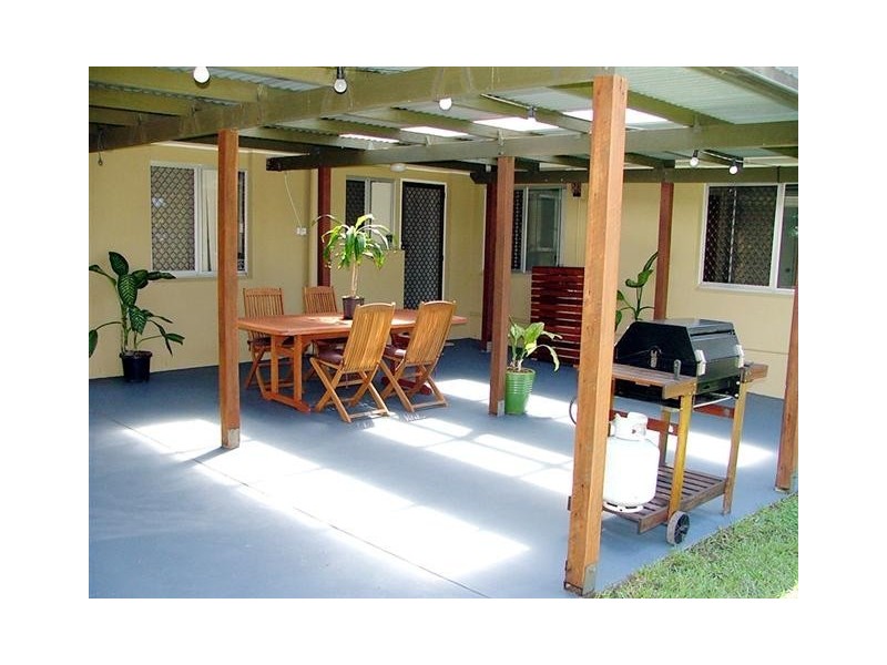 10 Kumala St, Battery Hill QLD 4551