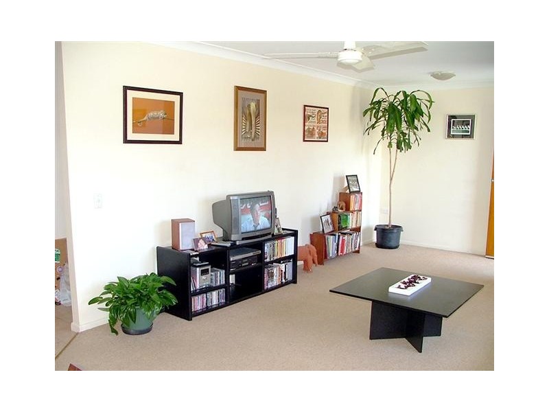 10 Kumala St, Battery Hill QLD 4551