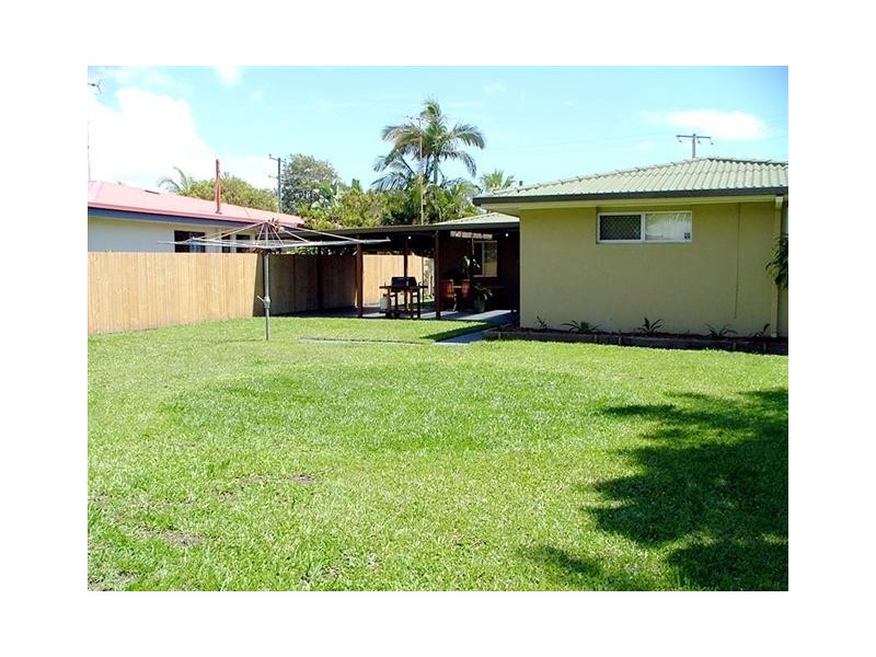 10 Kumala St, Battery Hill QLD 4551