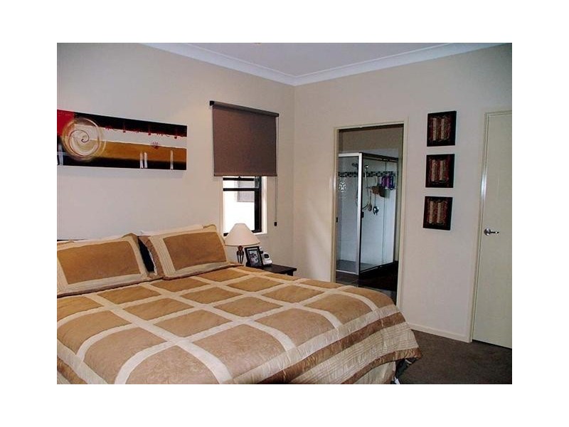5 Cannon Lane, Little Mountain QLD 4551