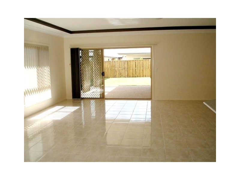 15 Northcote Cr, Caloundra West QLD 4551