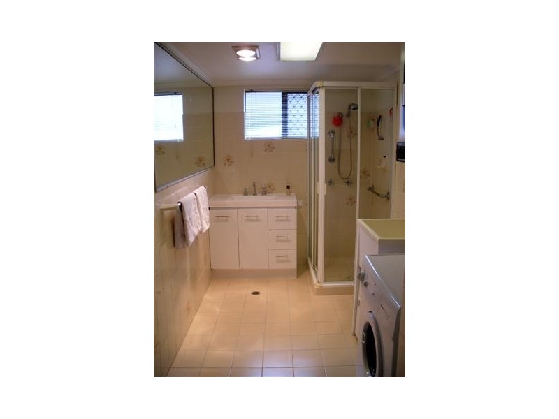 1/13 Saltair St, Kings Beach QLD 4551