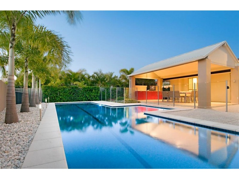 2 Archer Court, Pelican Waters QLD 4551