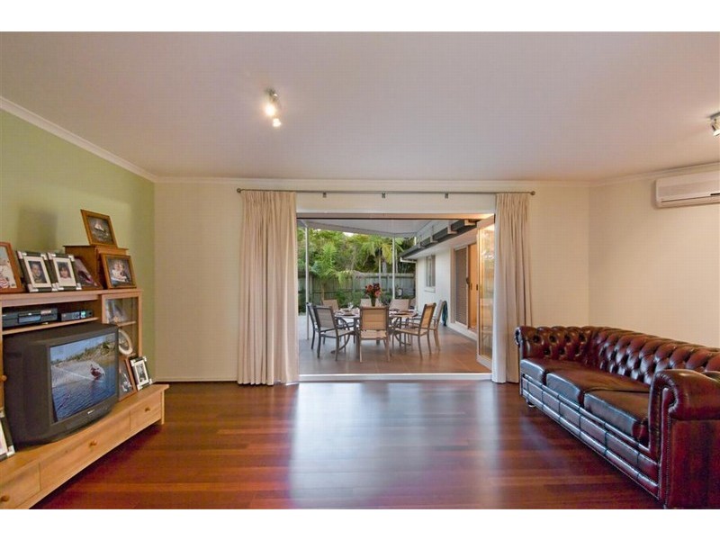 2 Archer Court, Pelican Waters QLD 4551