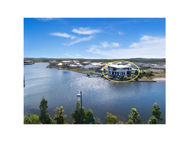 21 Bellanboe Circuit, Pelican Waters QLD 4551