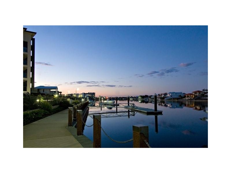 14/7 Grand Parade, Kawana Island QLD 4575