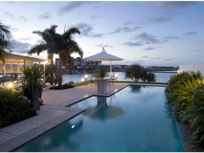 70 Sunbird Chase, Kawana Waters QLD 4575