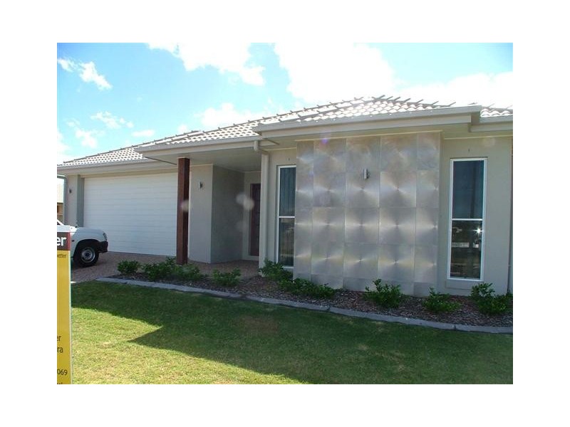 4 Northcote Crescent, Caloundra West QLD 4551