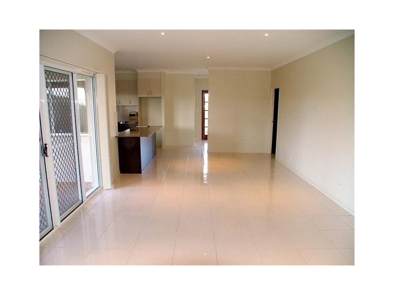 4 Northcote Crescent, Caloundra West QLD 4551