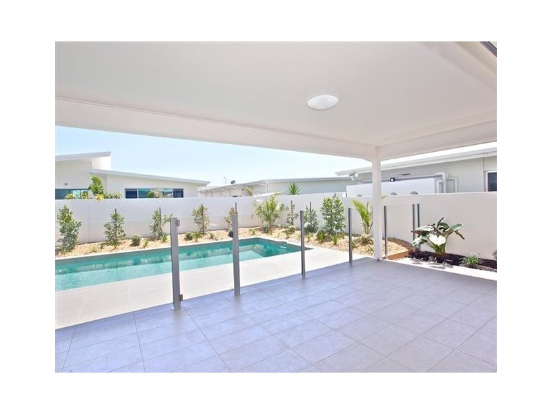 12 Landsdowne Street, Pelican Waters QLD 4551