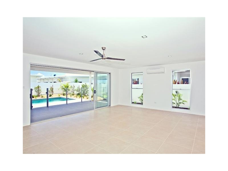 12 Landsdowne Street, Pelican Waters QLD 4551