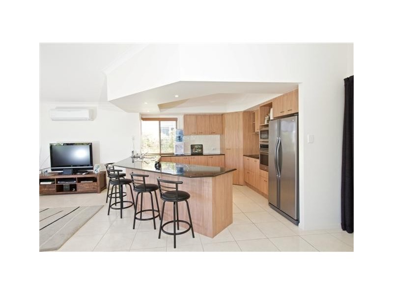 5 Campbellville Circuit, Pelican Waters QLD 4551
