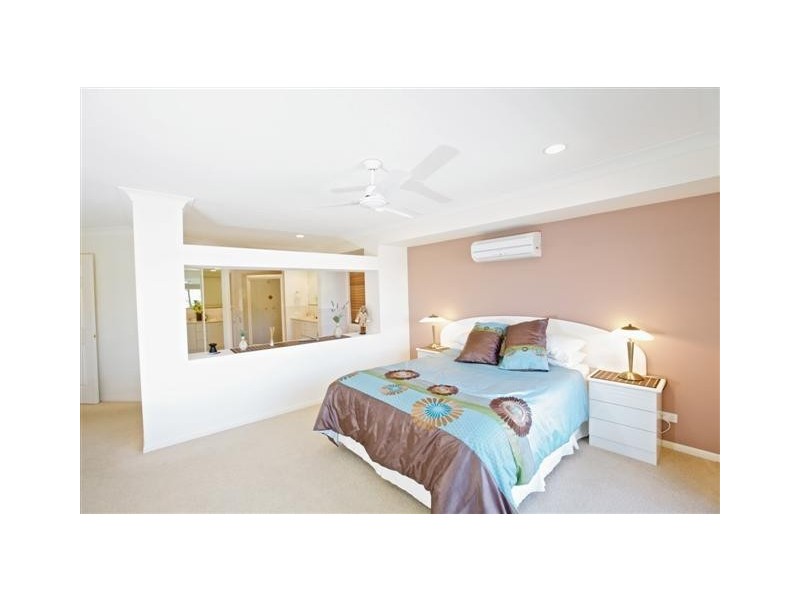 5 Campbellville Circuit, Pelican Waters QLD 4551