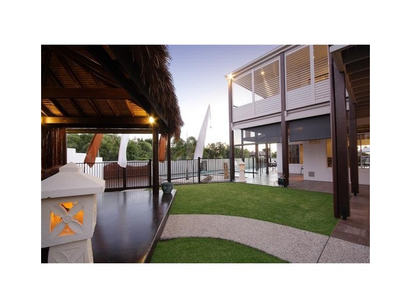 2 Elimbah Street, Pelican Waters QLD 4551