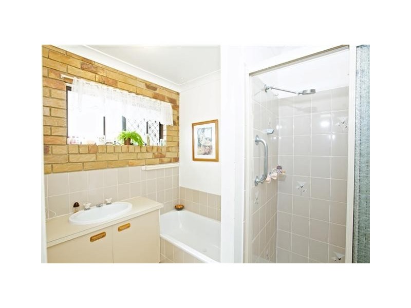 2/1 Bombala Terrace, Caloundra QLD 4551