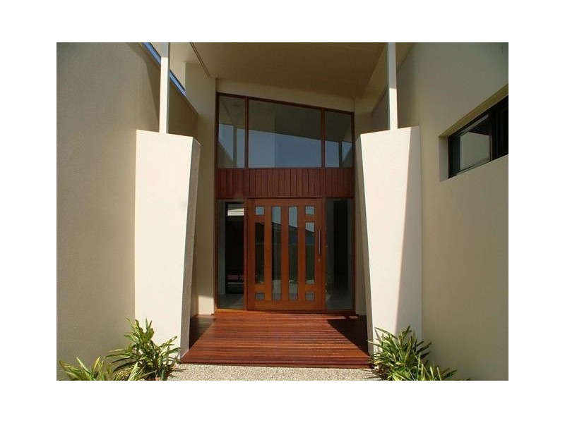 5 Airlie Crescent, Pelican Waters QLD 4551