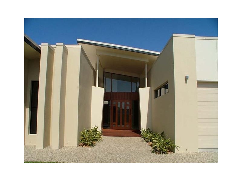 5 Airlie Crescent, Pelican Waters QLD 4551