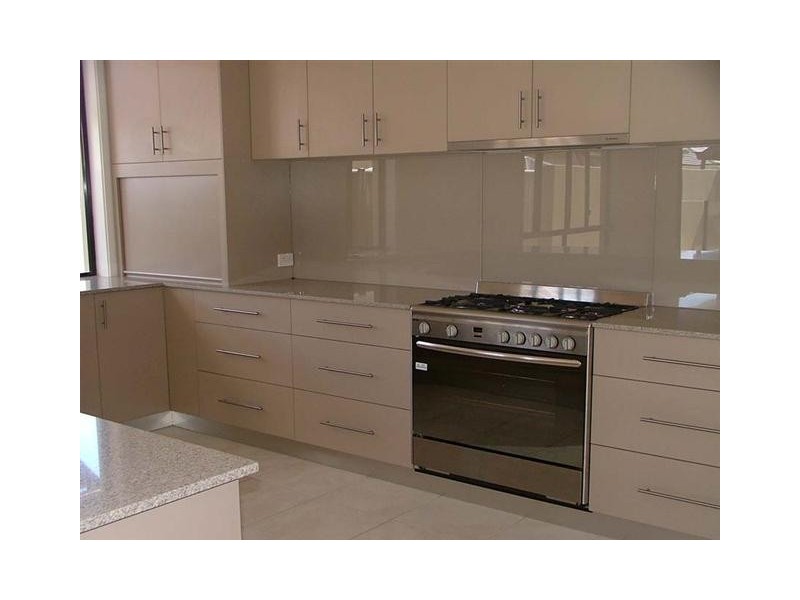 5 Airlie Crescent, Pelican Waters QLD 4551