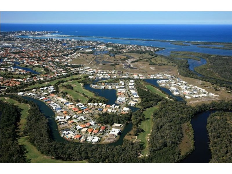 5 Francis Court, Pelican Waters QLD 4551