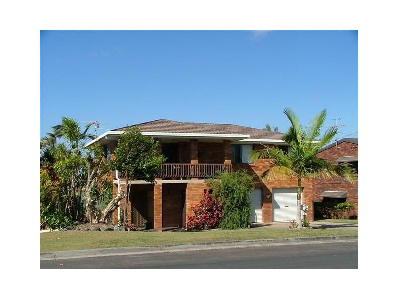 6 Enfield Crescent, Battery Hill QLD 4551