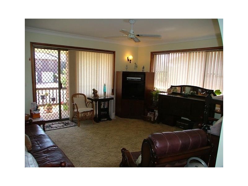 6 Enfield Crescent, Battery Hill QLD 4551