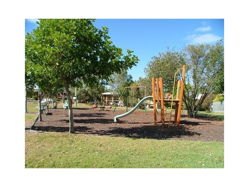 6 Enfield Crescent, Battery Hill QLD 4551