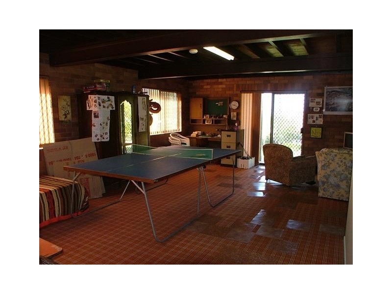 6 Enfield Crescent, Battery Hill QLD 4551