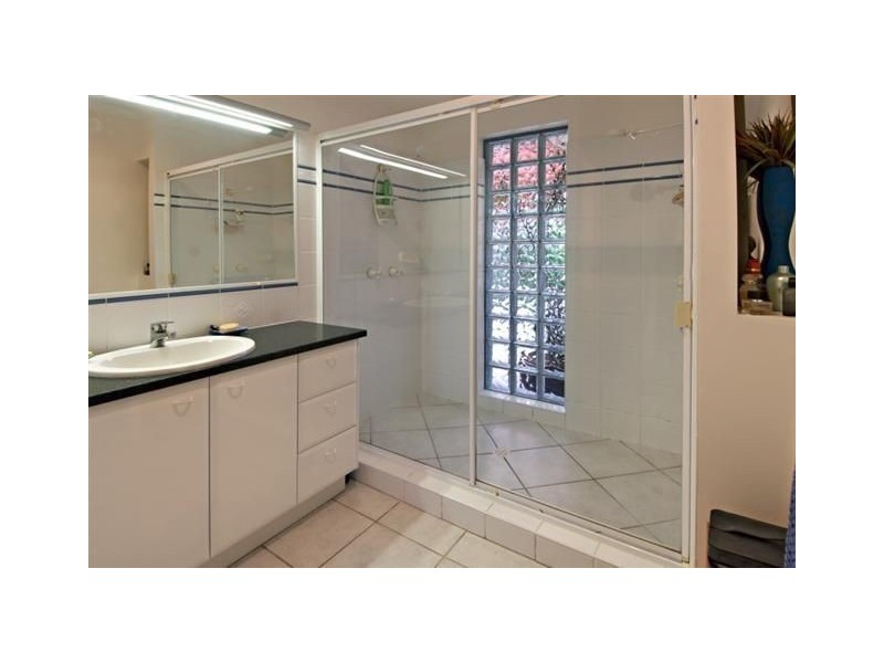 8 Midden Place, Pelican Waters QLD 4551