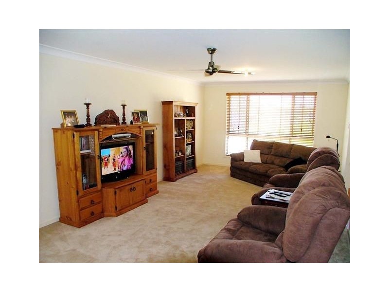 25 Griffin Crescent, Caloundra West QLD 4551