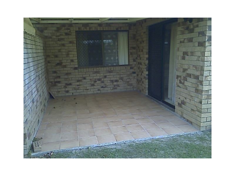 1/27 St Pauls Avenue, Golden Beach QLD 4551