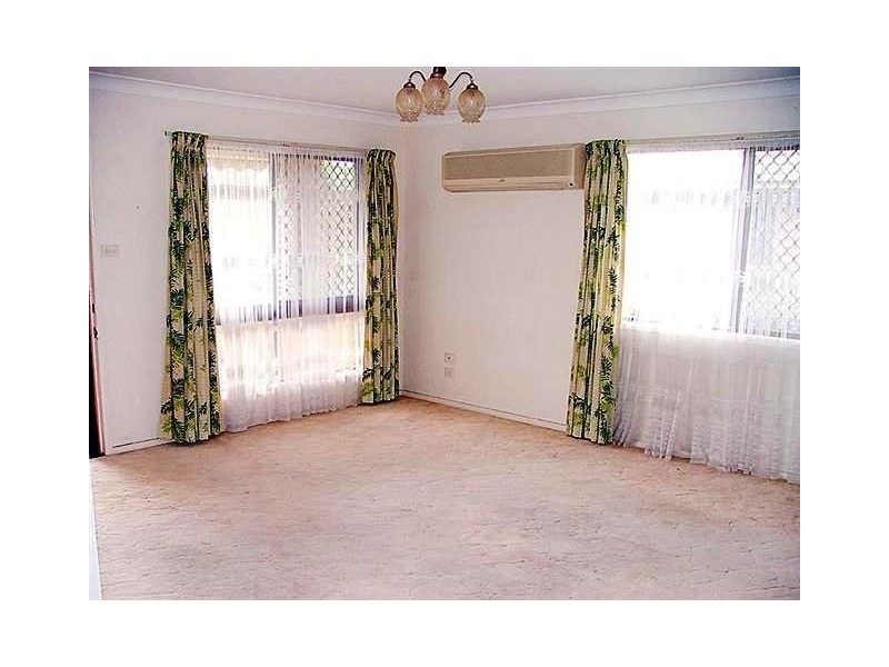 1/27 St Pauls Avenue, Golden Beach QLD 4551